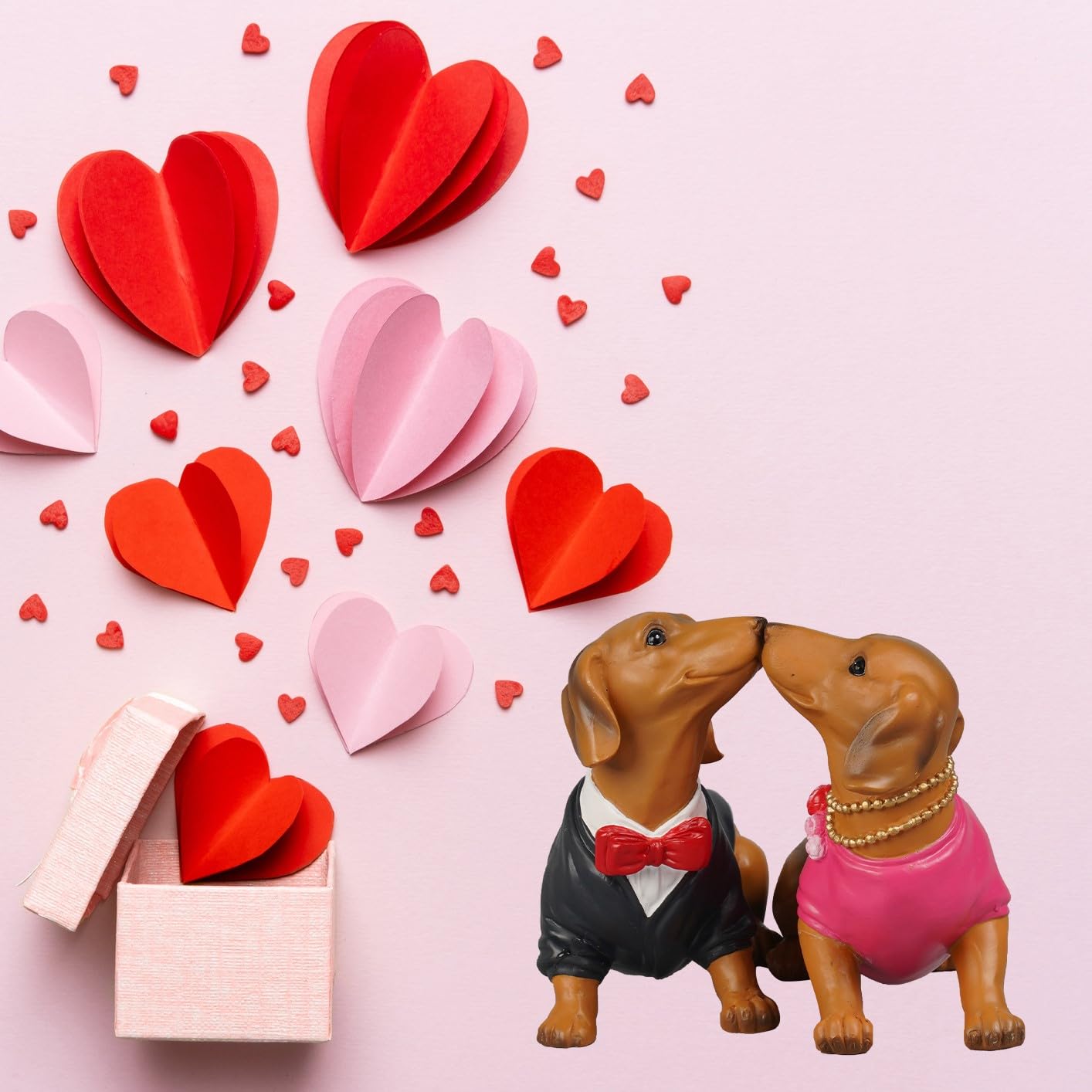 Guichifun Valentines Day Decor Couple Gifts - Kissing Dachshund Dog Couple Figurines 2 Piece Resin Love Statue Decor Valentine Decorations Anniversary for Husband Wife Gifts 8.5 X 2.5 X 5 Inch The Dachshund Zone
