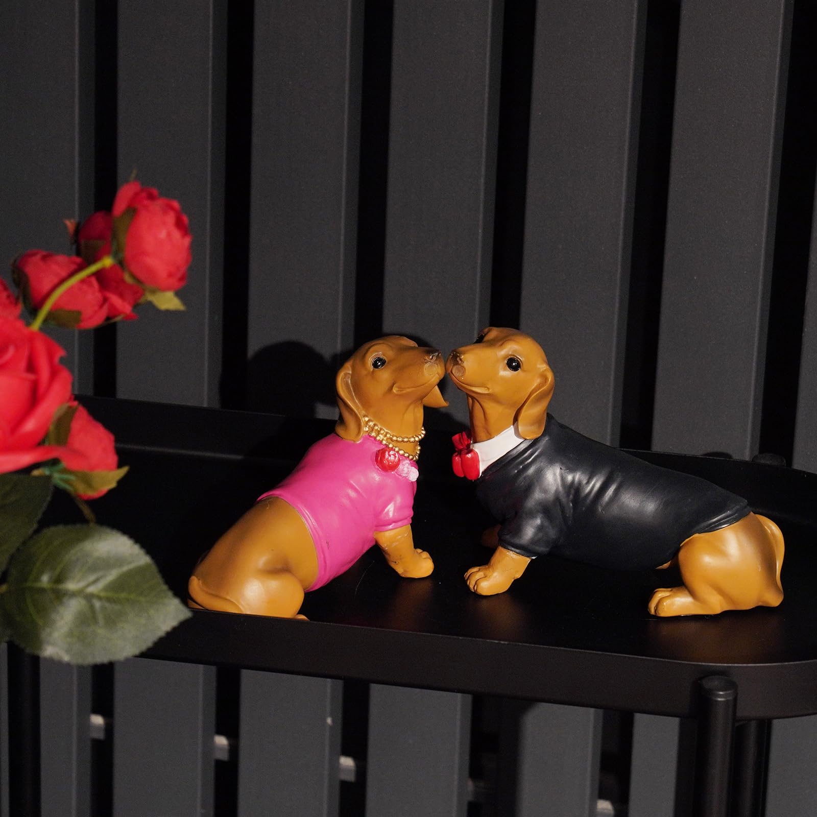 Guichifun Valentines Day Decor Couple Gifts - Kissing Dachshund Dog Couple Figurines 2 Piece Resin Love Statue Decor Valentine Decorations Anniversary for Husband Wife Gifts 8.5 X 2.5 X 5 Inch The Dachshund Zone